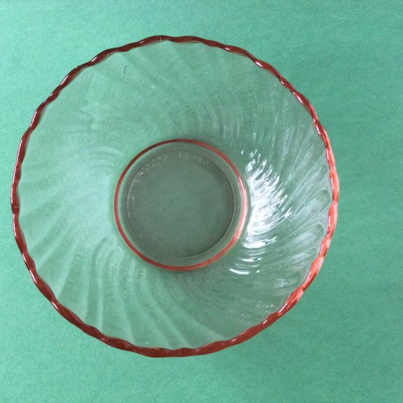 Vintage Arcoroc France Rosaline Pink swirled pressed Glass ice cream bowl - Picture 3 of 5